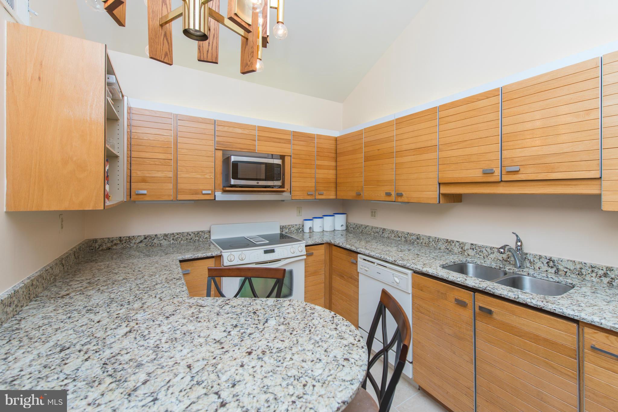 MANHATTAN BEACH - Residential