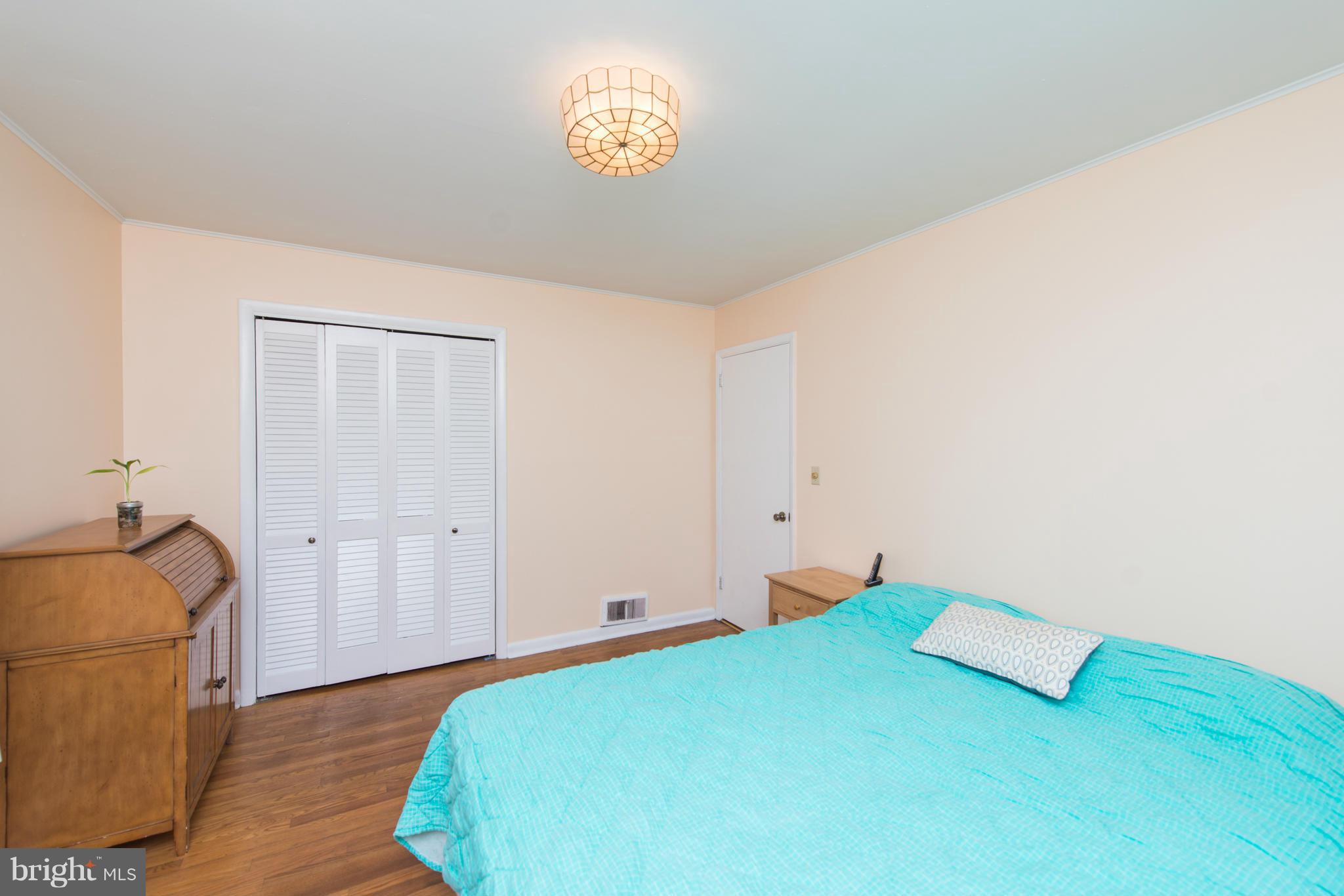 MANHATTAN BEACH - Residential