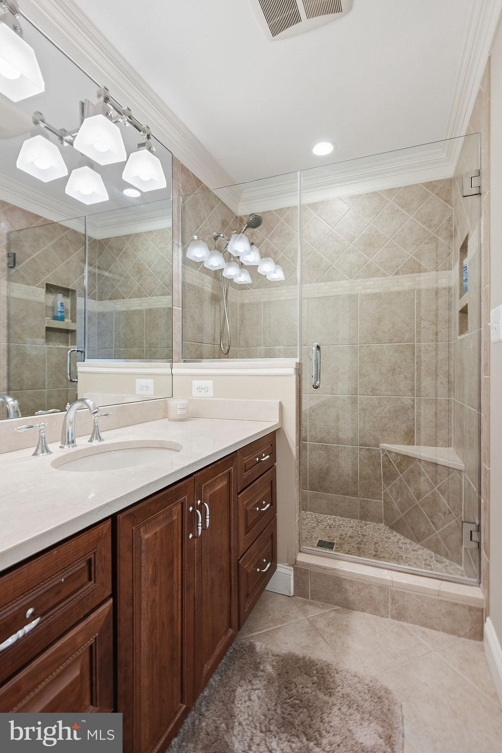 SHAKER WOODS - Residential