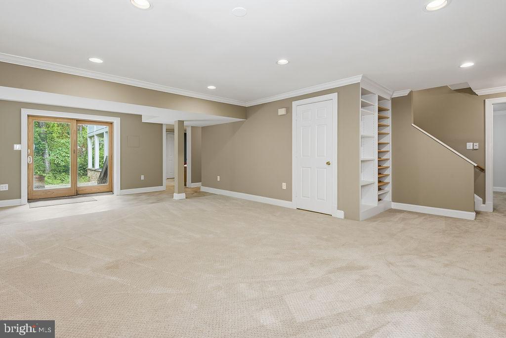 SHAKER WOODS - Residential