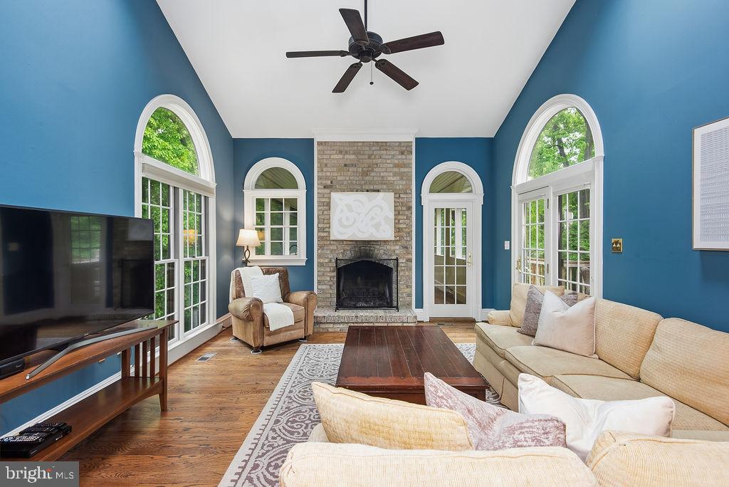 SHAKER WOODS - Residential