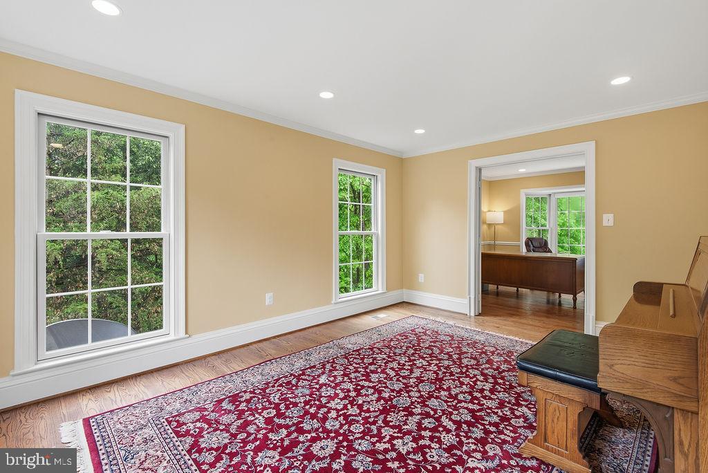 SHAKER WOODS - Residential