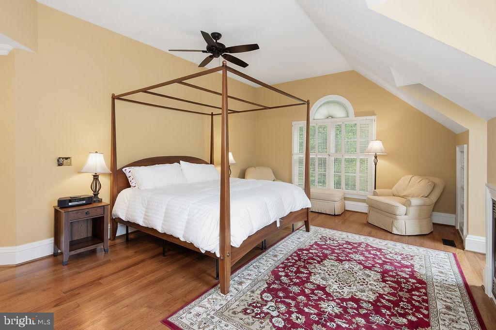 SHAKER WOODS - Residential