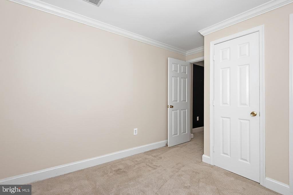 SHAKER WOODS - Residential