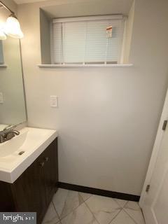 BELVEDERE SQUARE - Residential Lease