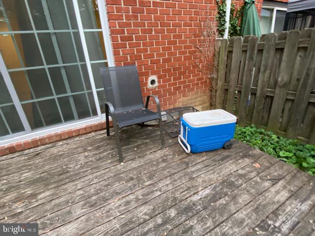 BELVEDERE SQUARE - Residential Lease