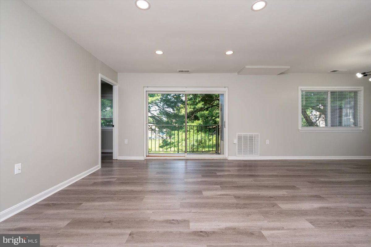 354 GATEWATER COURT D