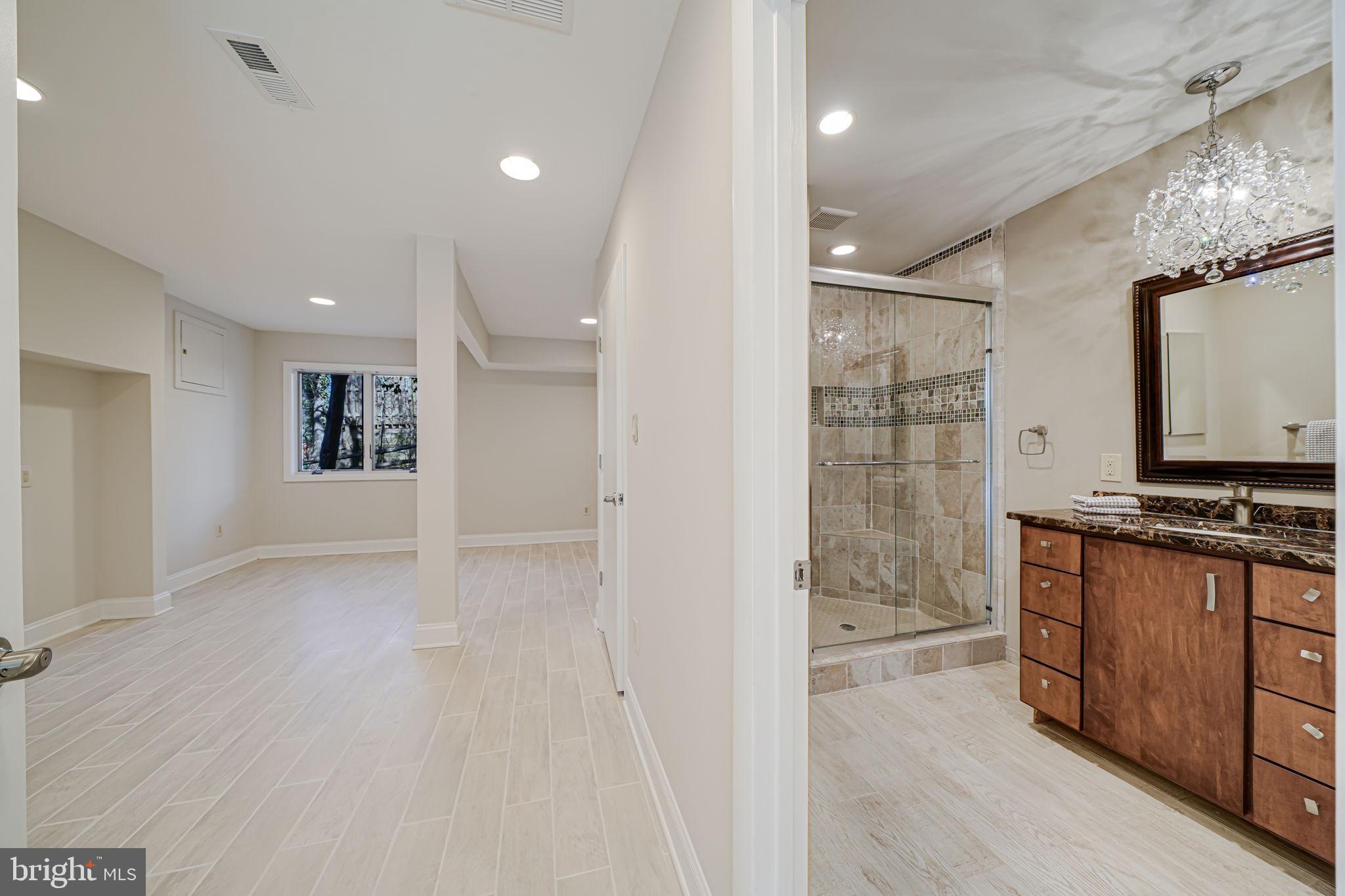 POTOMAC ESTATES - Residential