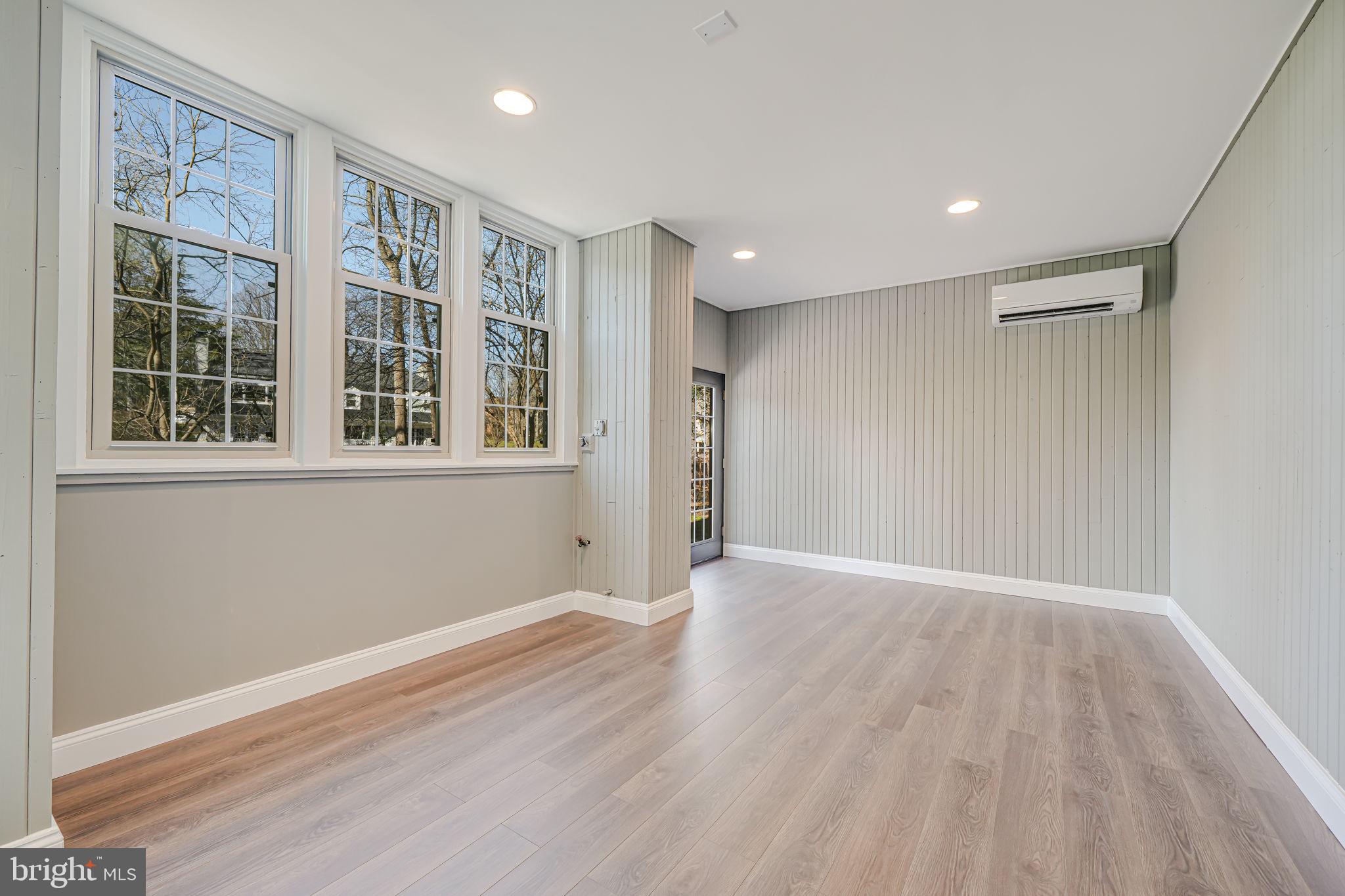 POTOMAC ESTATES - Residential