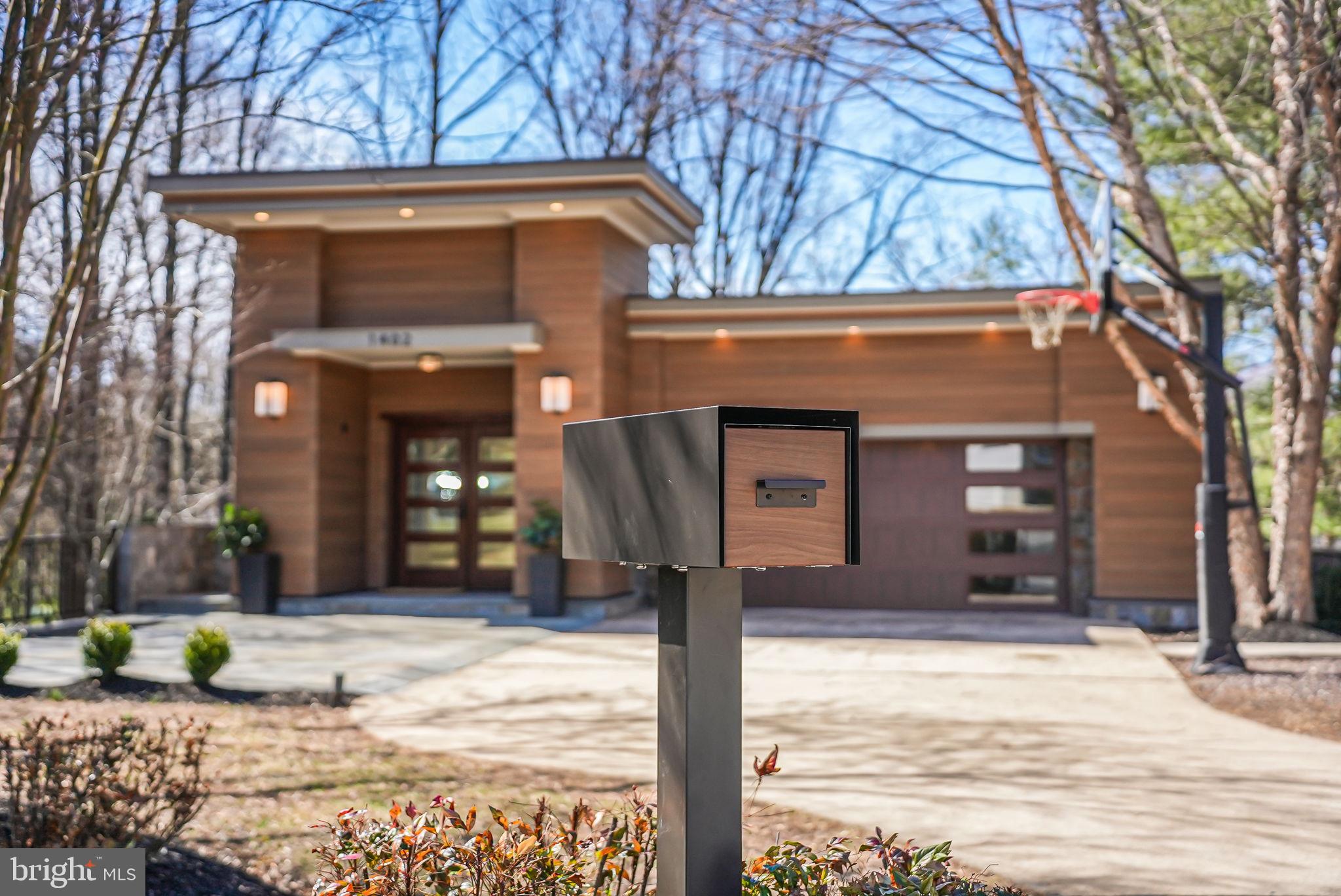 POTOMAC ESTATES - Residential