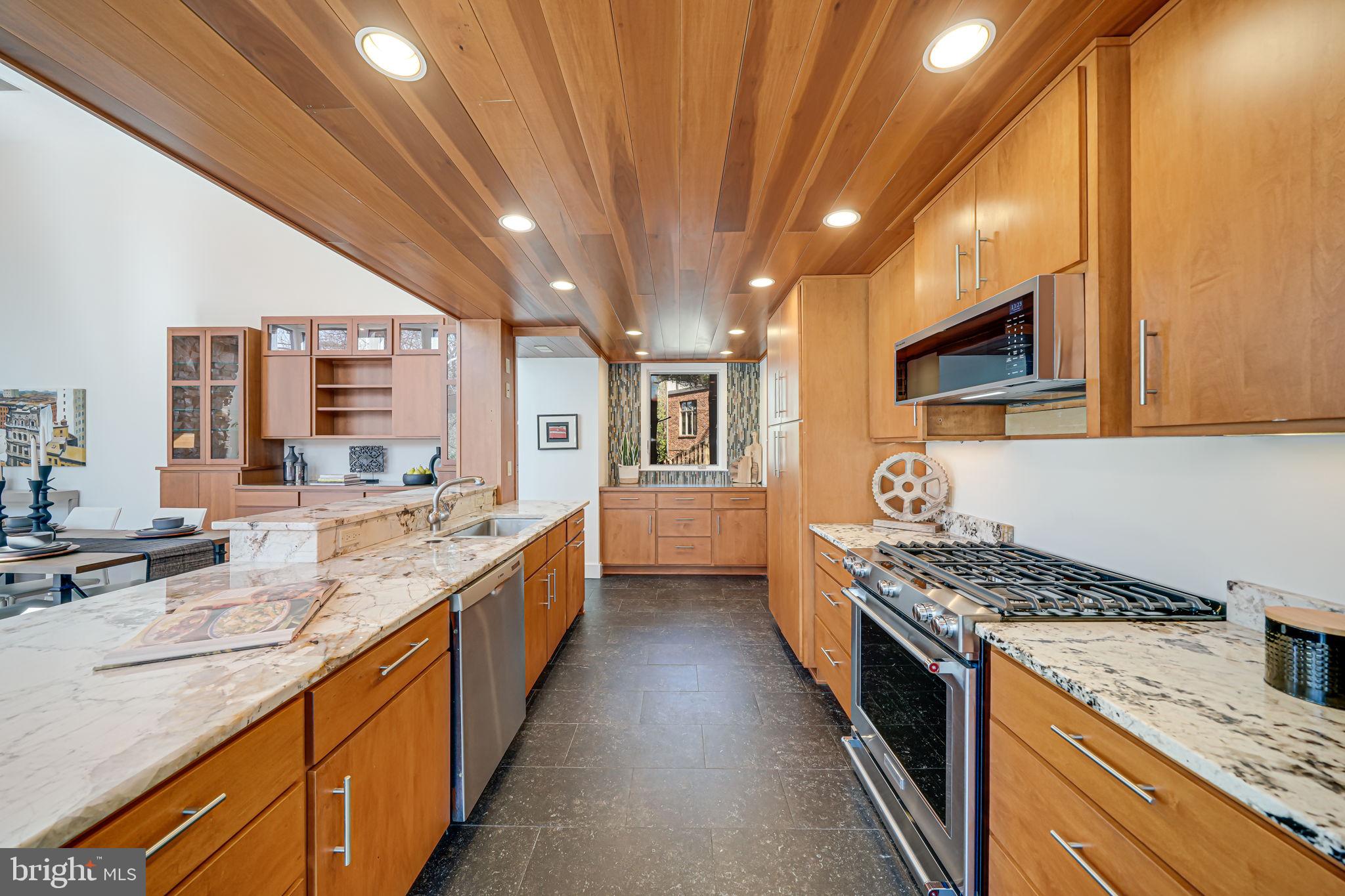 POTOMAC ESTATES - Residential