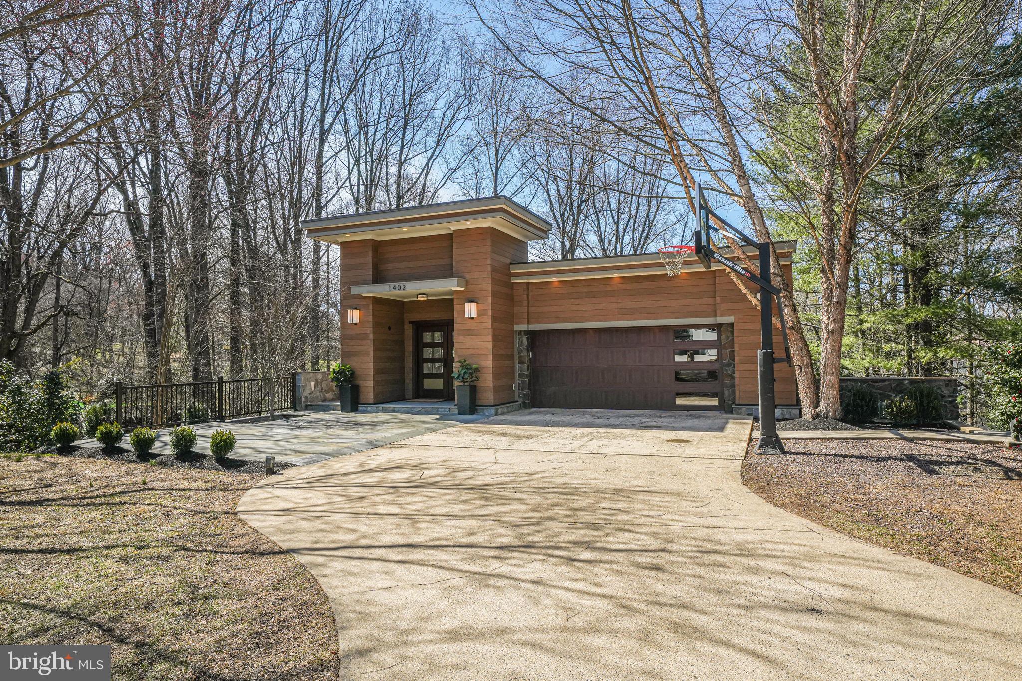 POTOMAC ESTATES - Residential