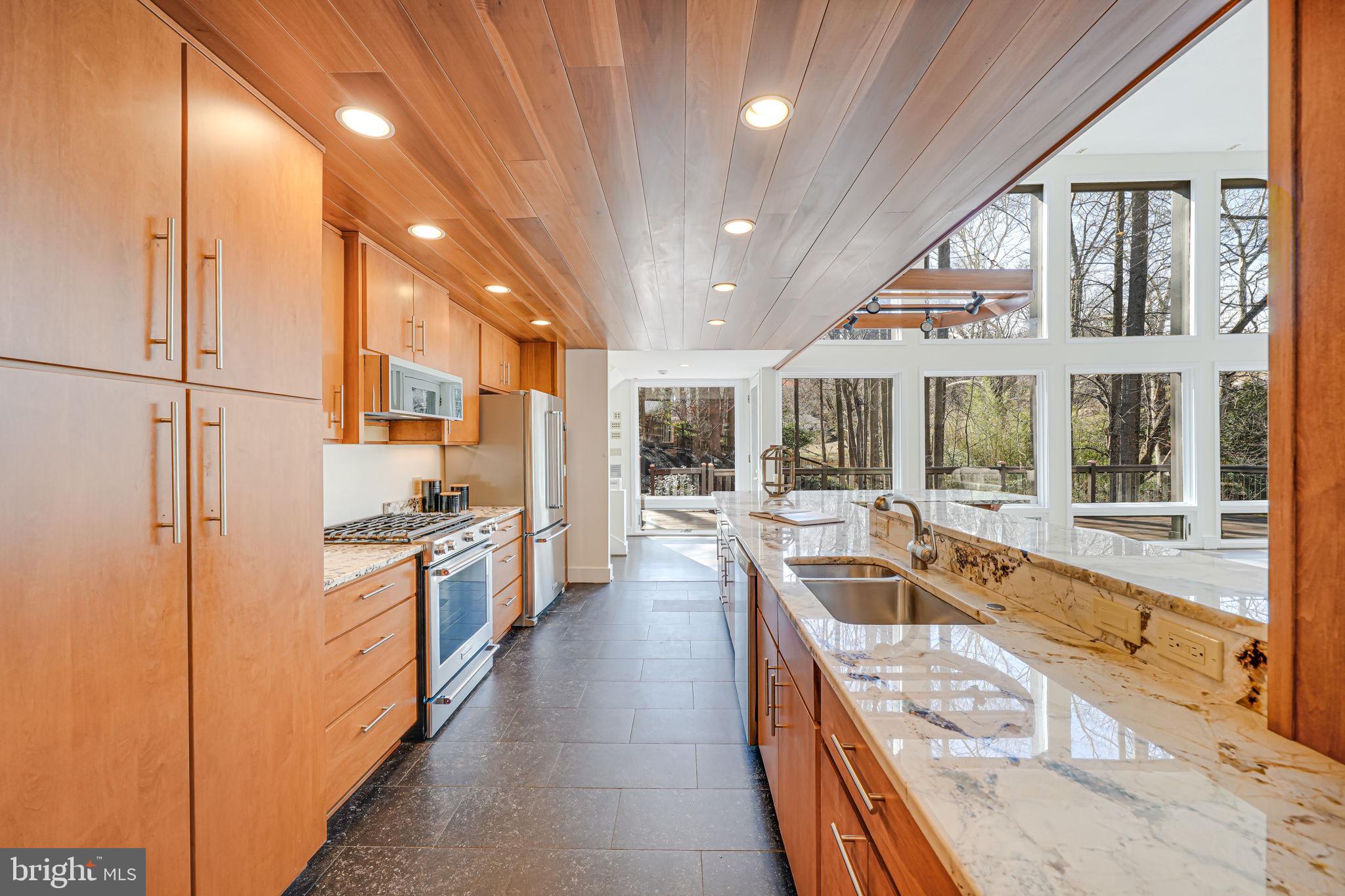 POTOMAC ESTATES - Residential