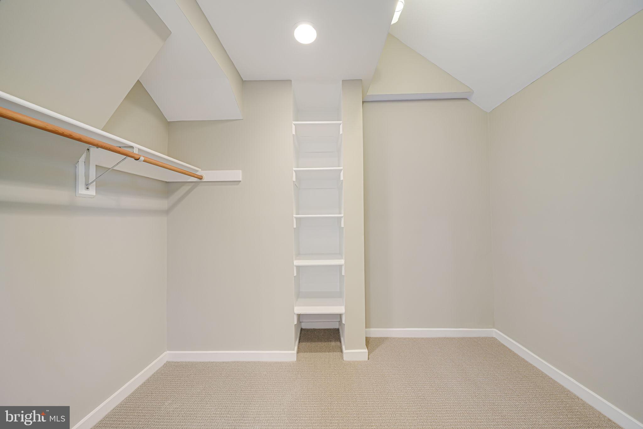 POTOMAC ESTATES - Residential