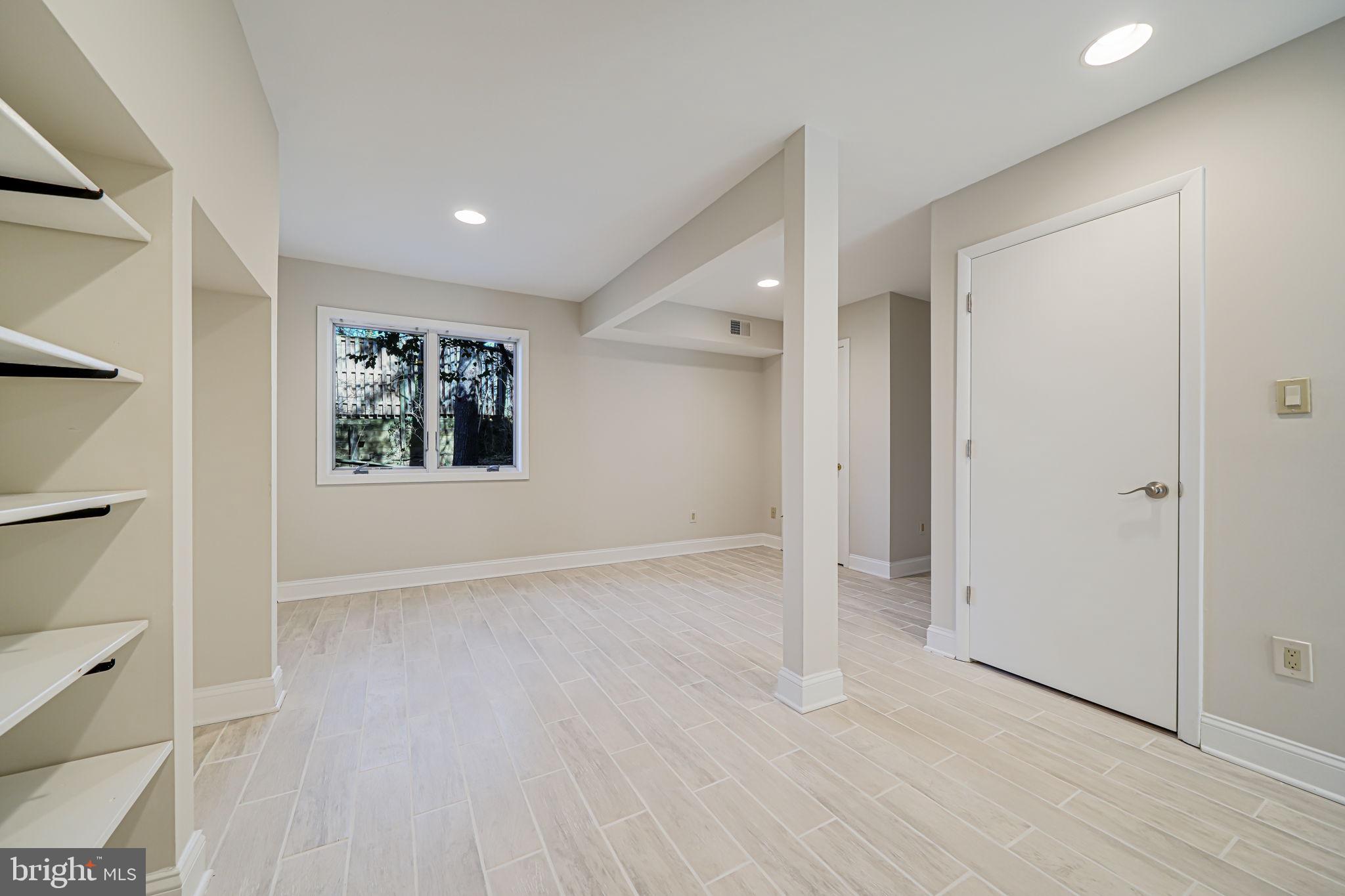 POTOMAC ESTATES - Residential