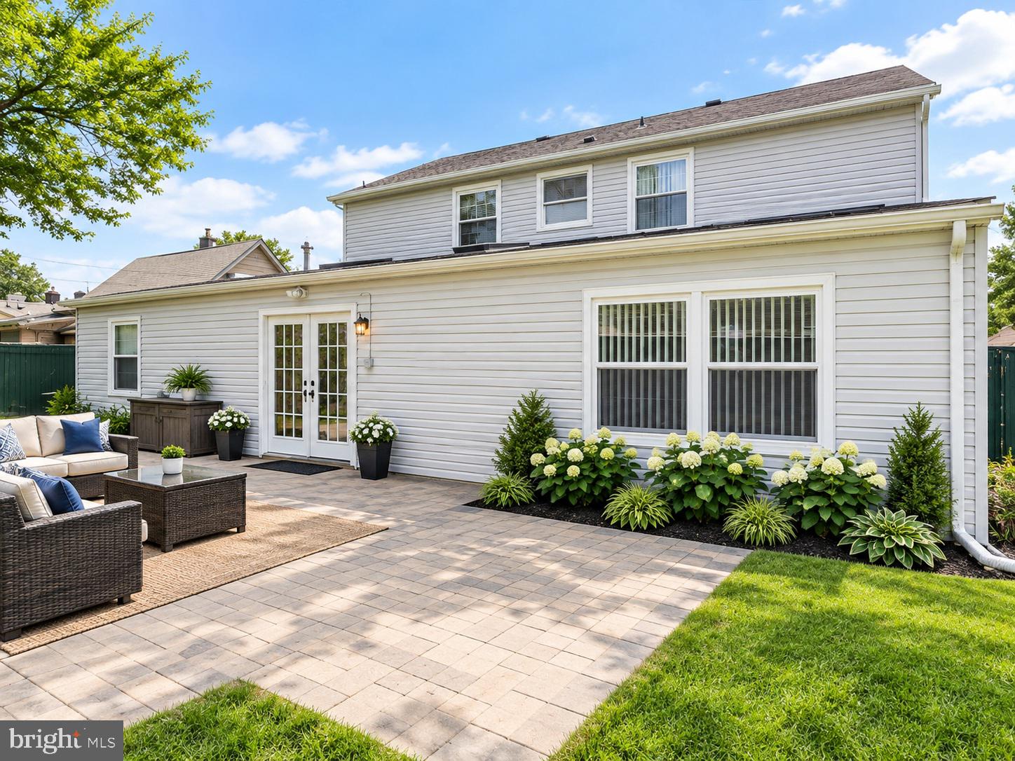 14 MELROSE LANE