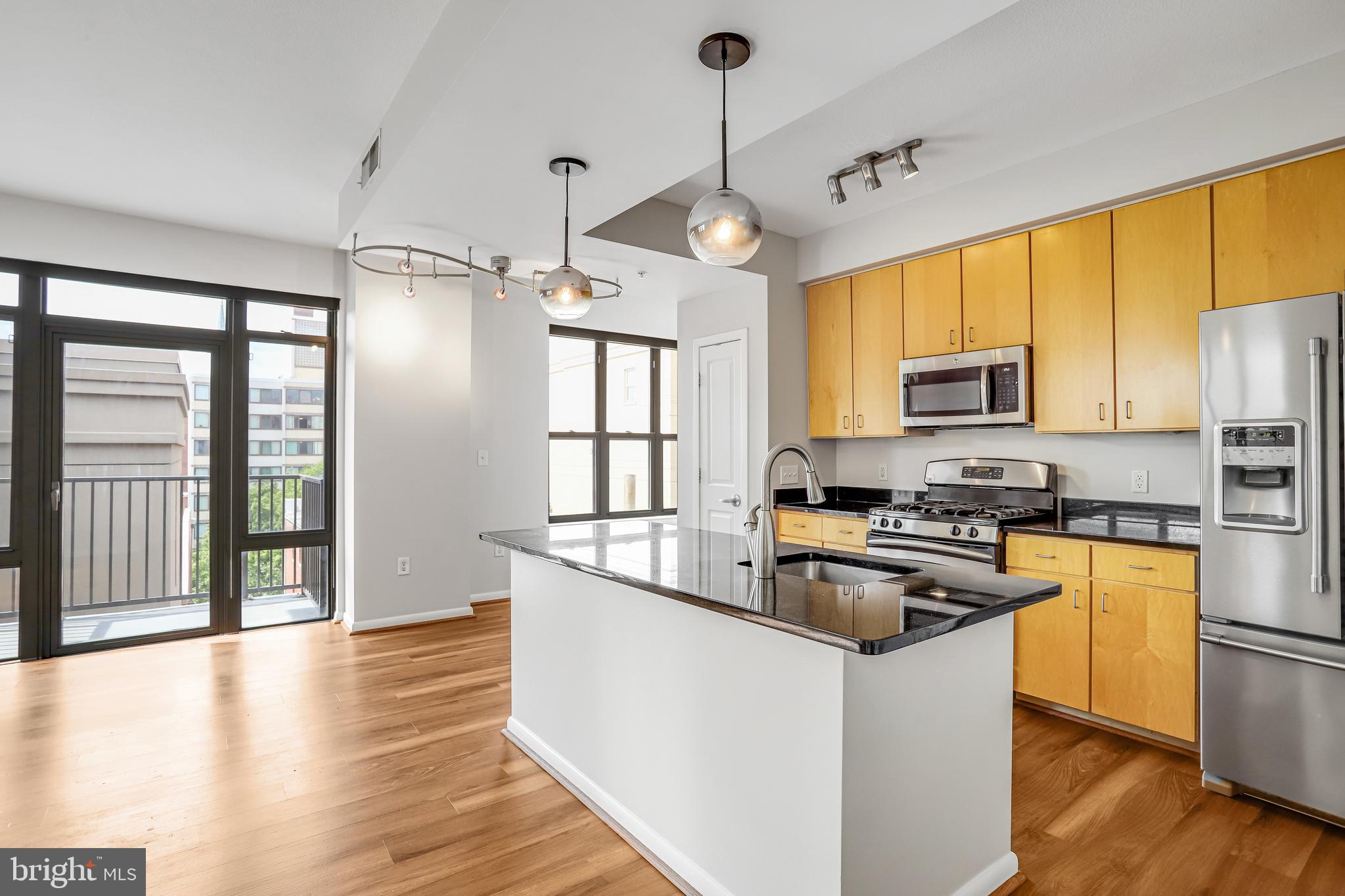 1001 L STREET NW 811