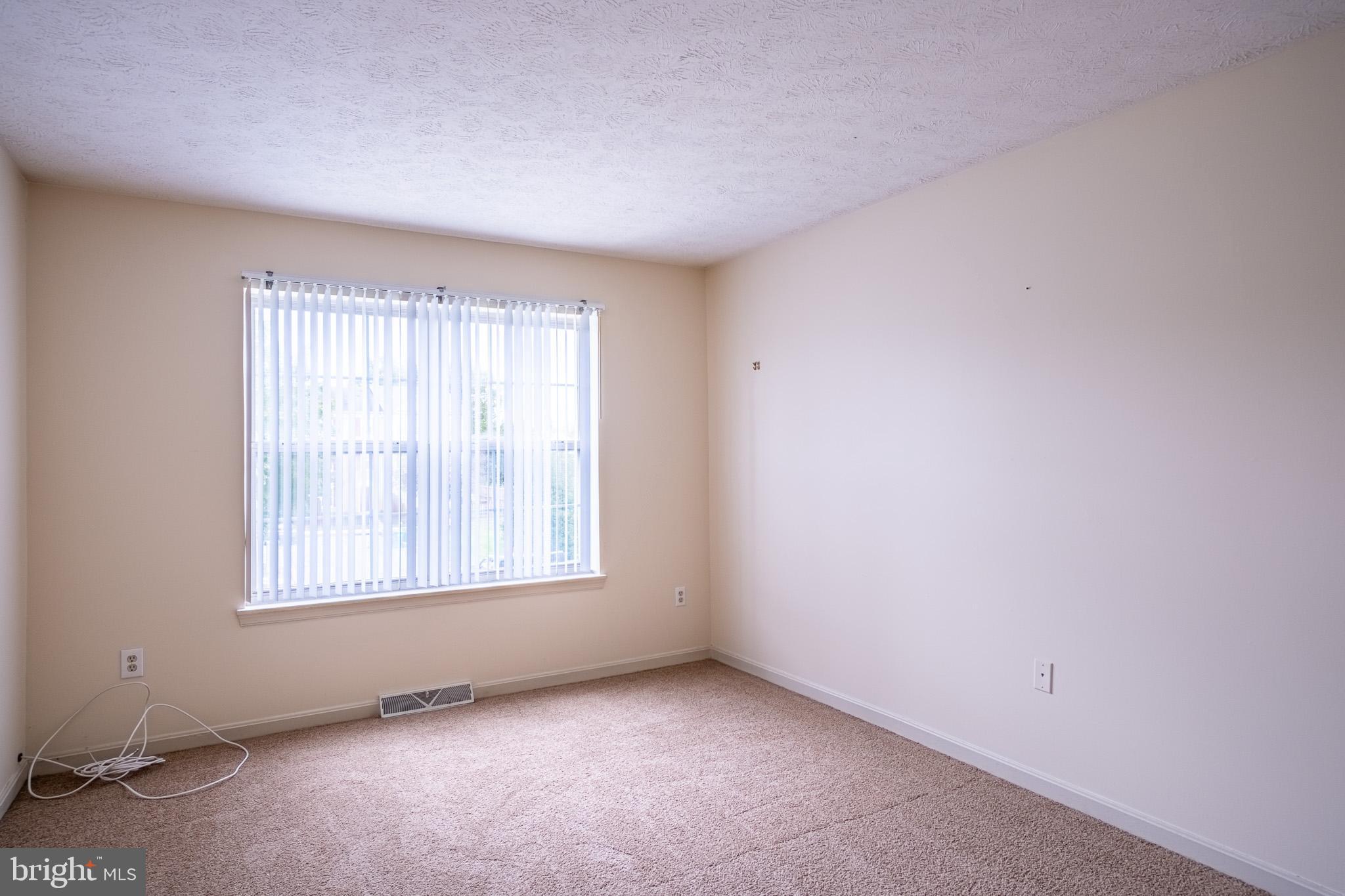 WELLINGTON TRACE - Residential