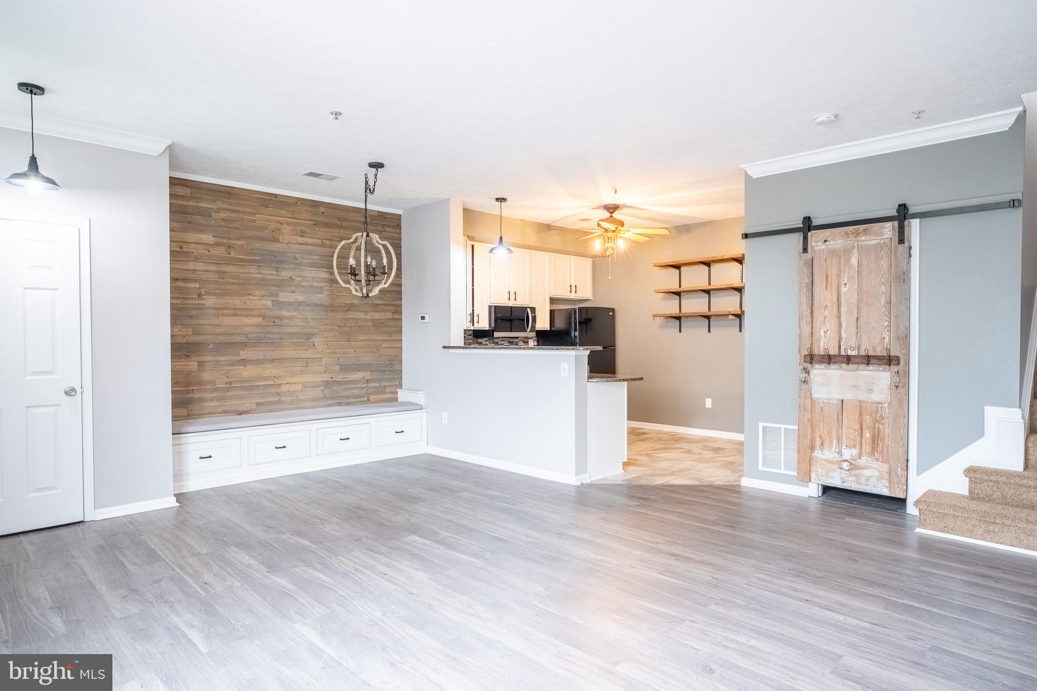 WELLINGTON TRACE - Residential