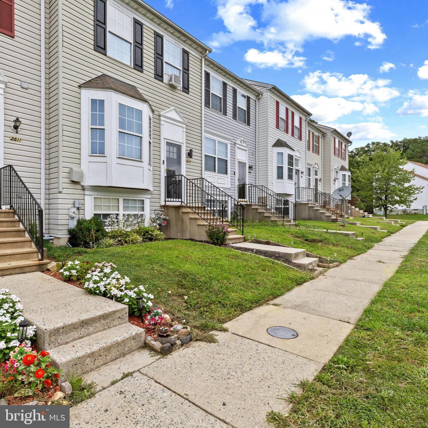 2609 CLAYBROOKE DRIVE