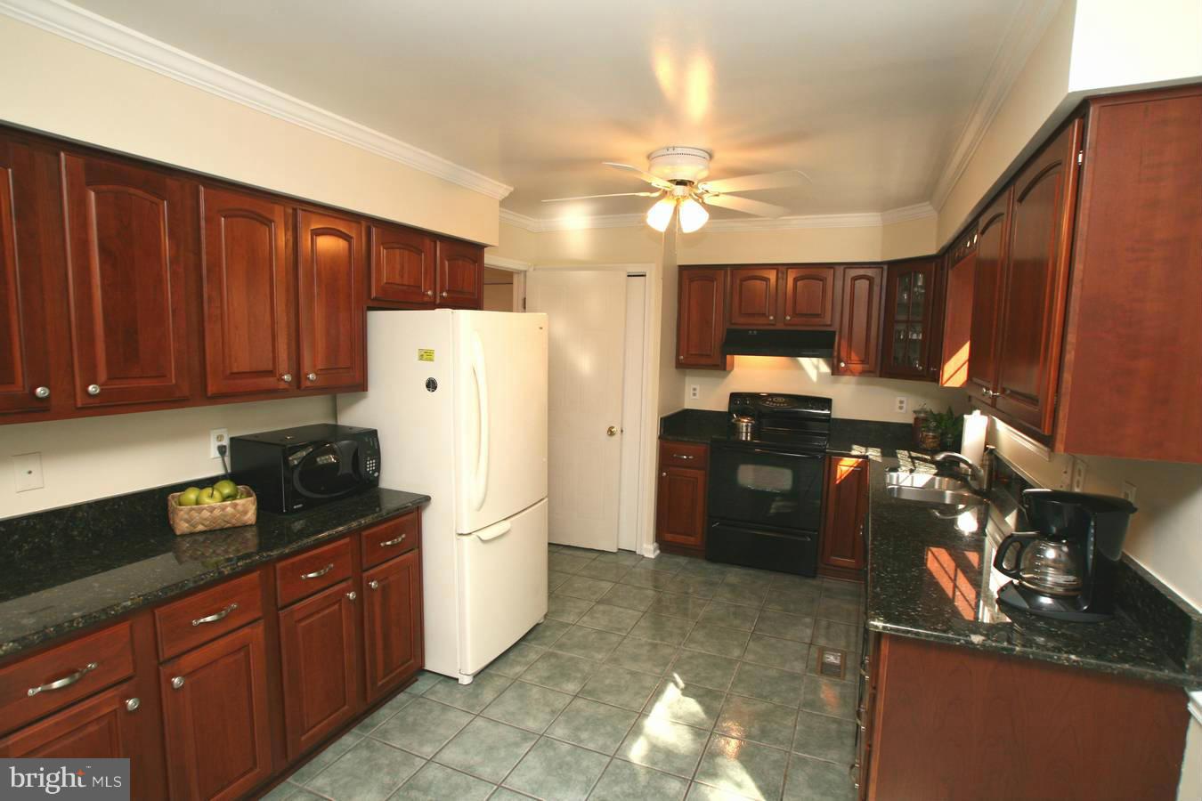 SHIPLEYS CHOICE - Residential Lease