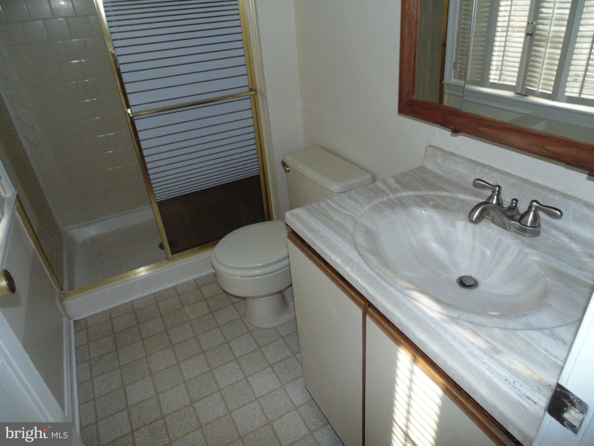 SHIPLEYS CHOICE - Residential Lease