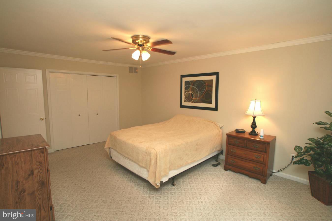 SHIPLEYS CHOICE - Residential Lease