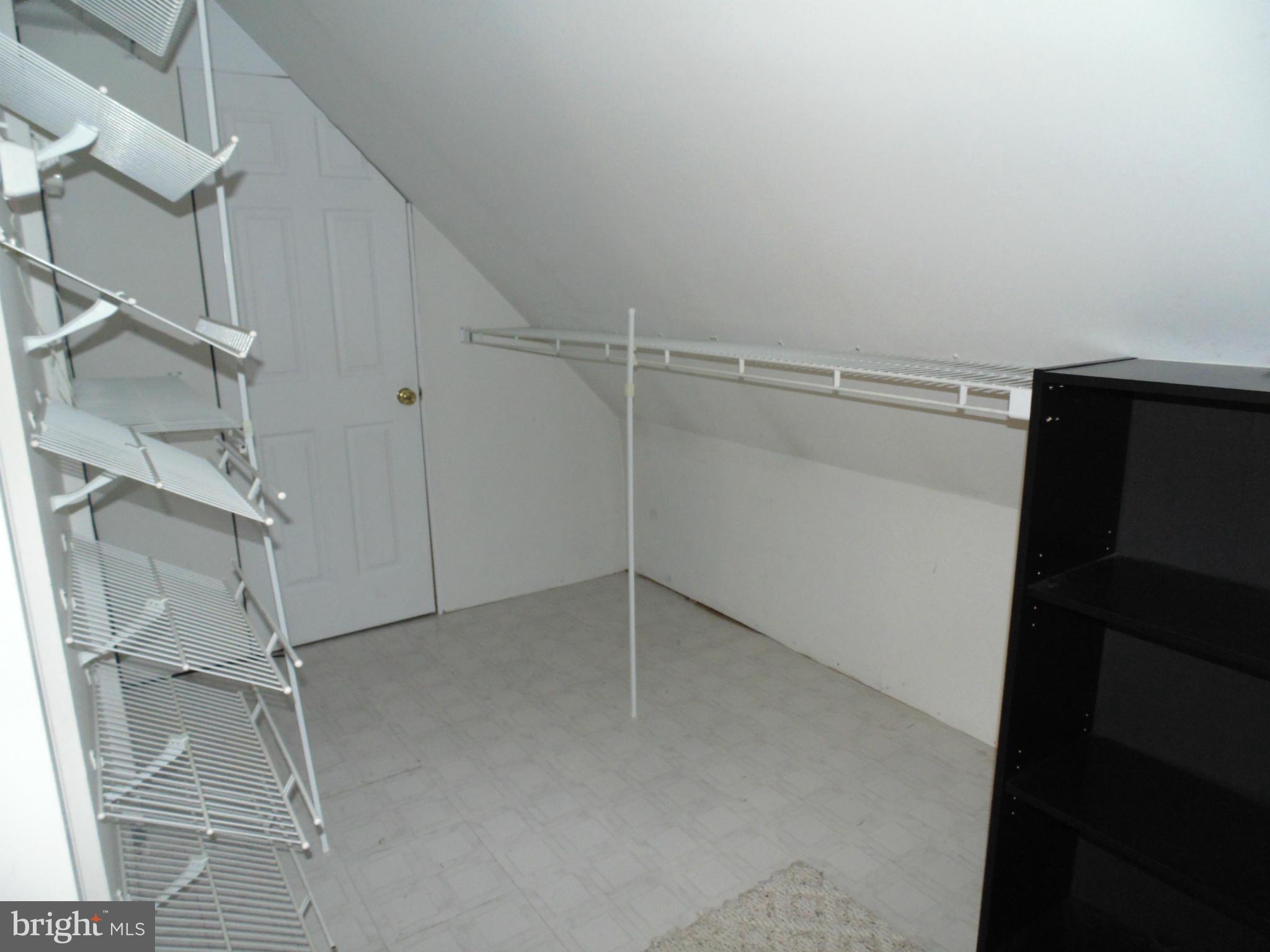 SHIPLEYS CHOICE - Residential Lease