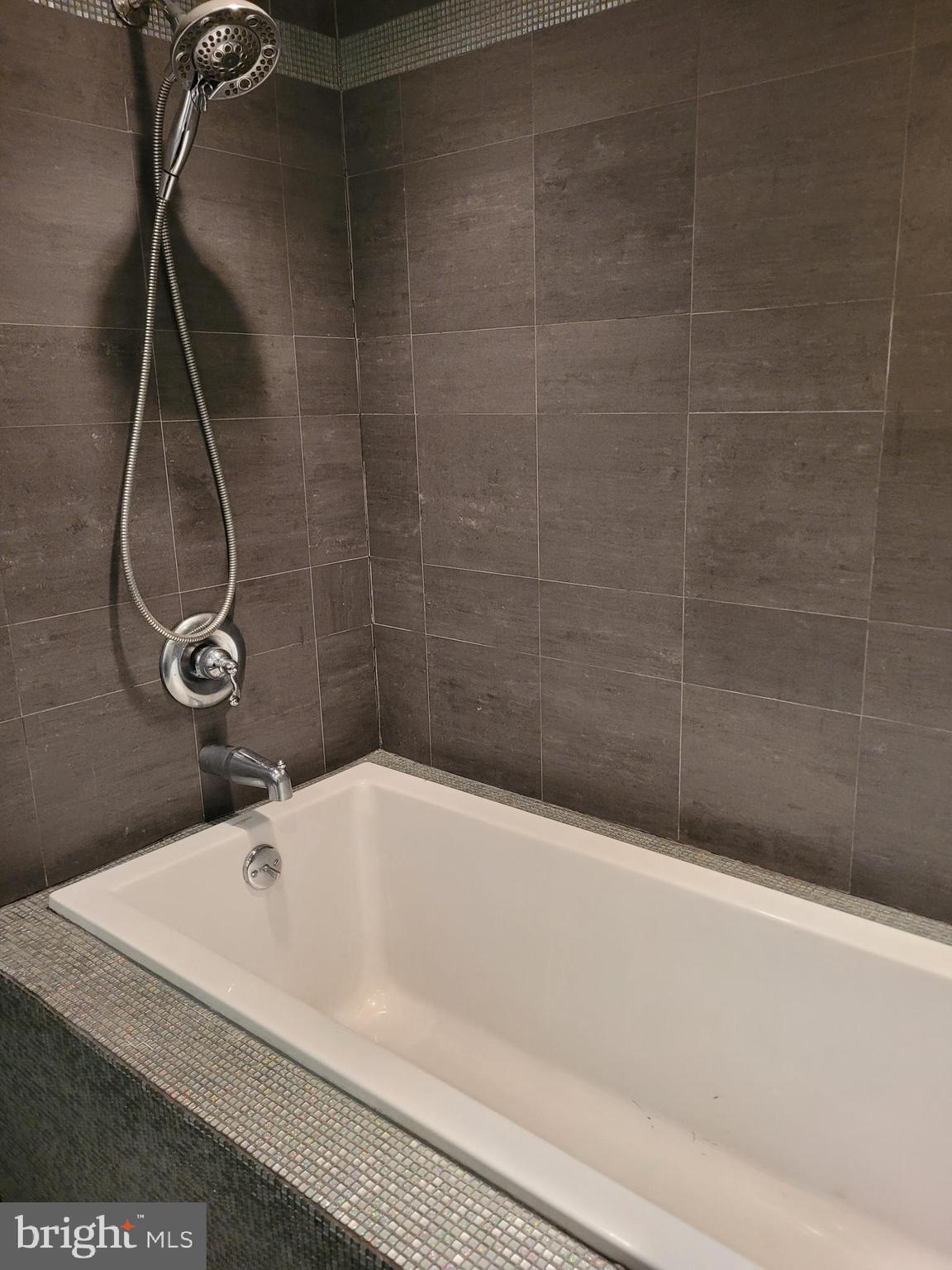 BELLA VISTA - Residential Lease