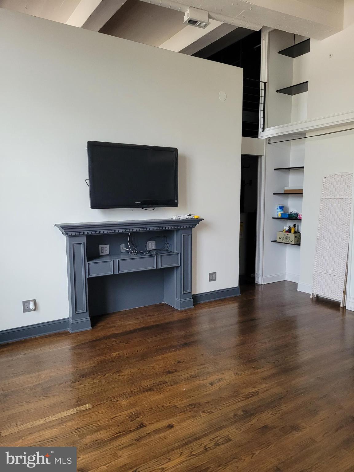 BELLA VISTA - Residential Lease