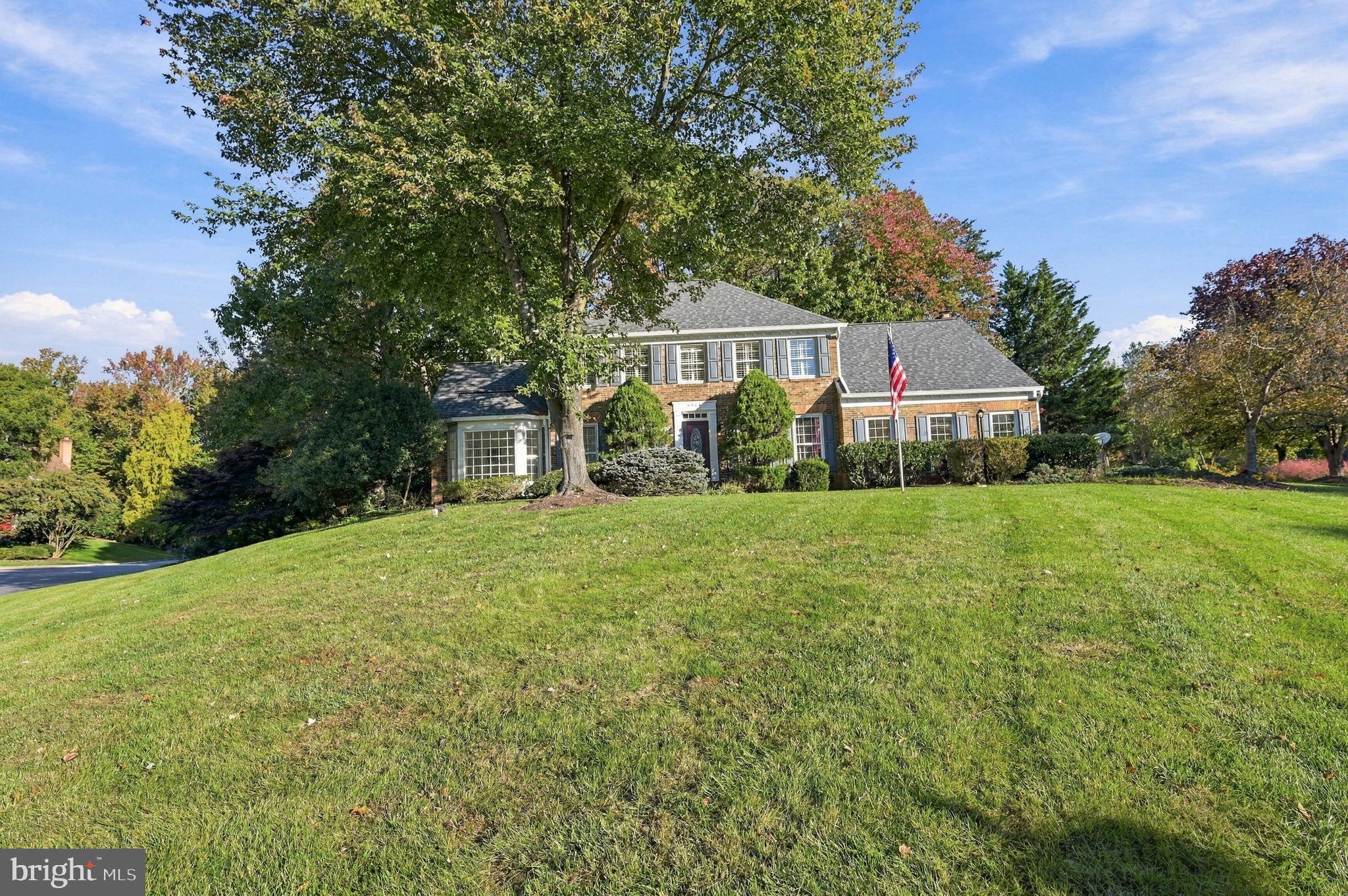 8514 HERON POND LANE