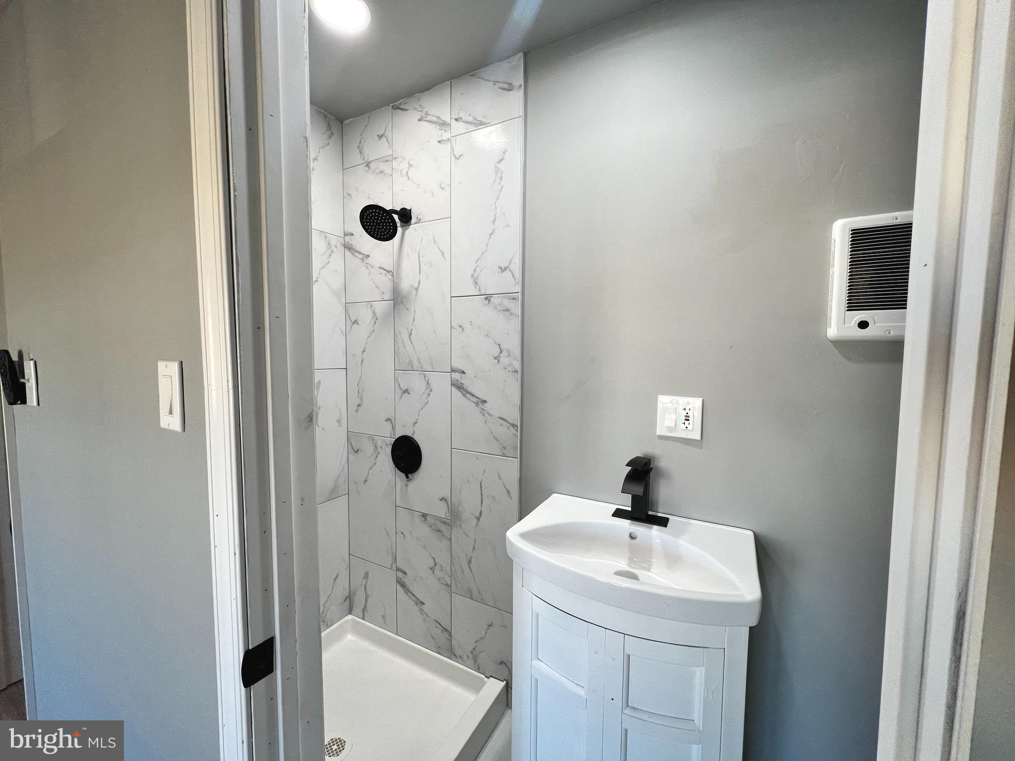 CEDARBROOK - Residential