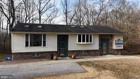 Tiny photo for 714 Harding Highway, CARNEYS POINT, NJ 08069 (MLS # NJSA2017688)