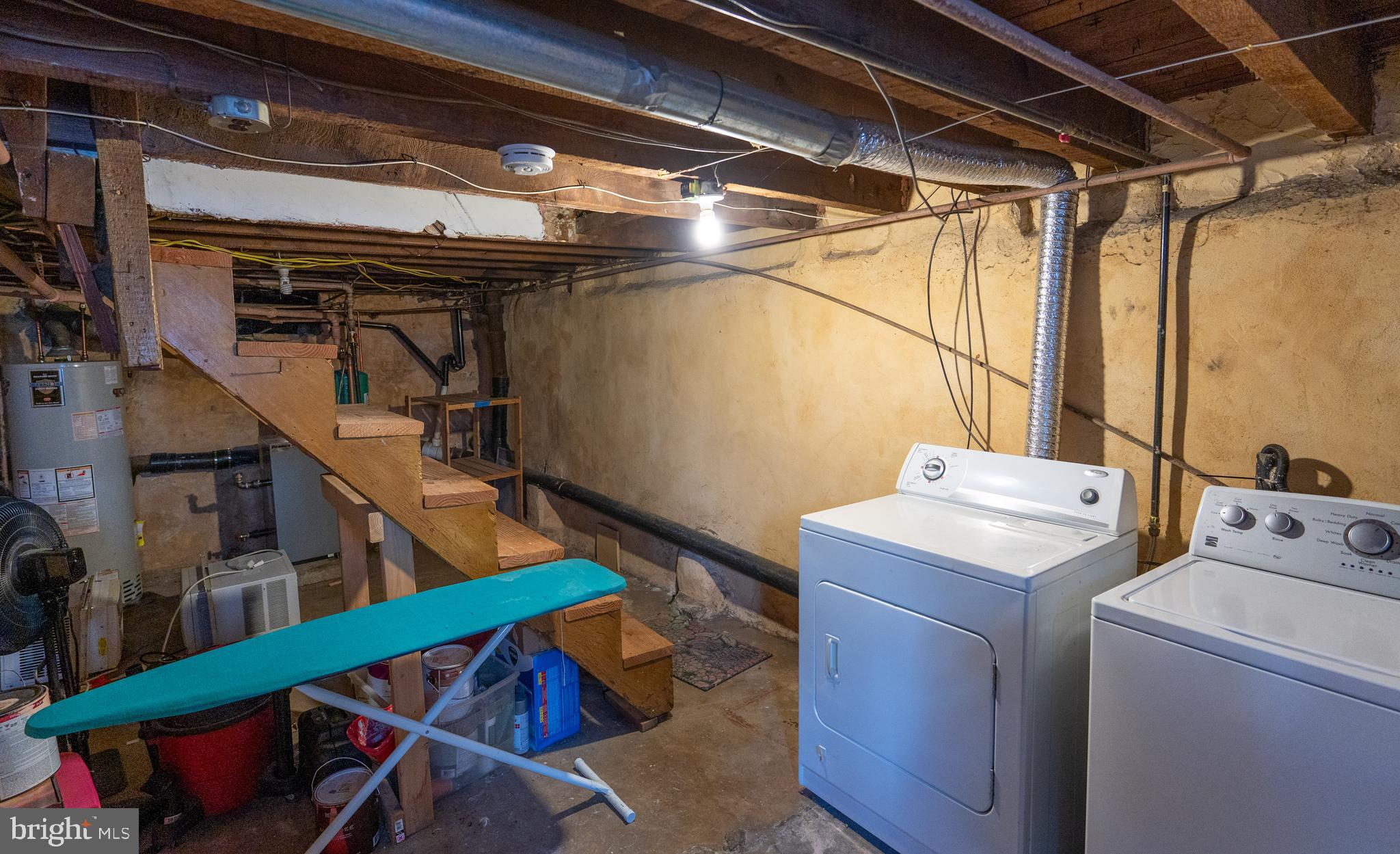 BELLA VISTA - Residential Lease