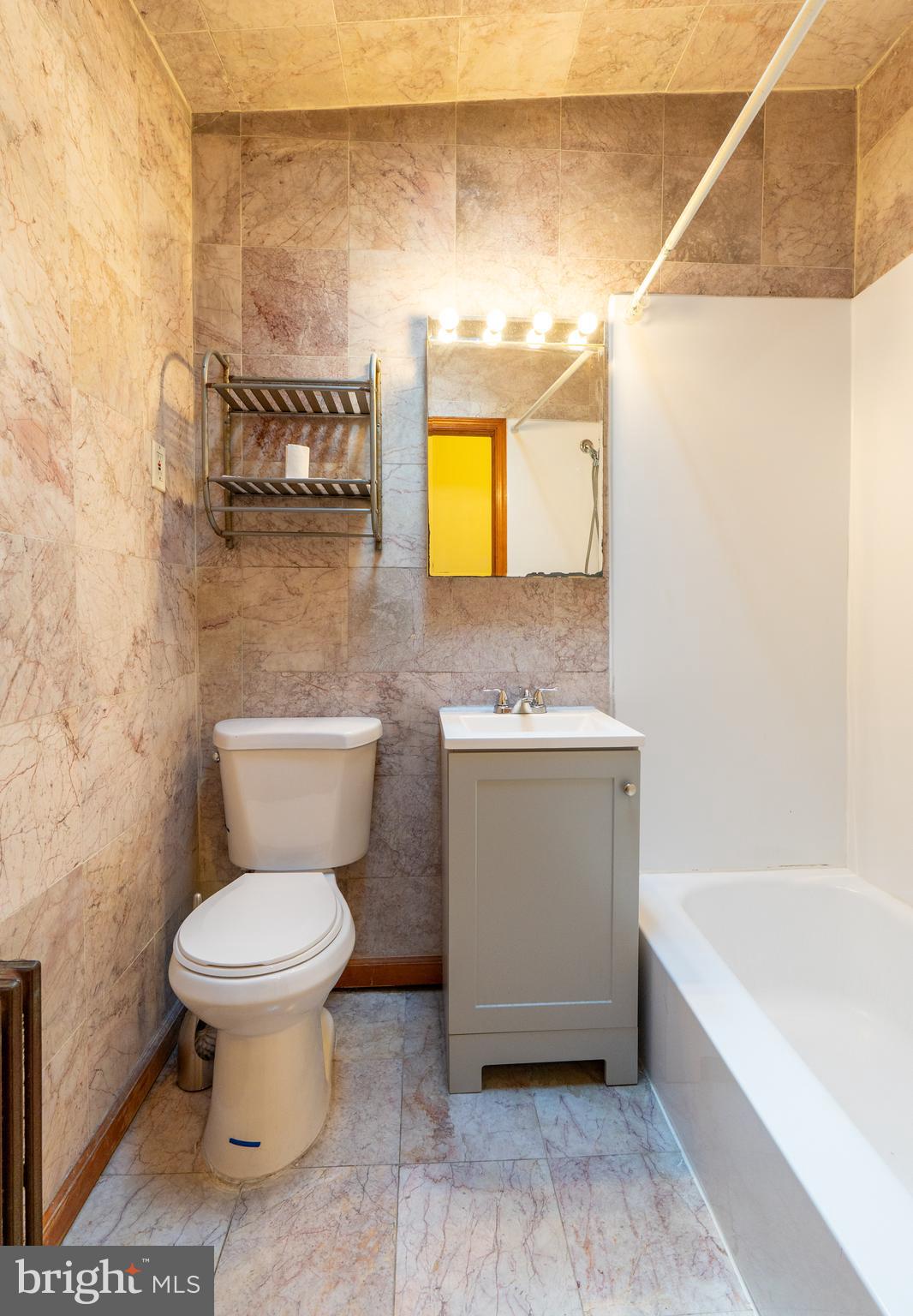 BELLA VISTA - Residential Lease