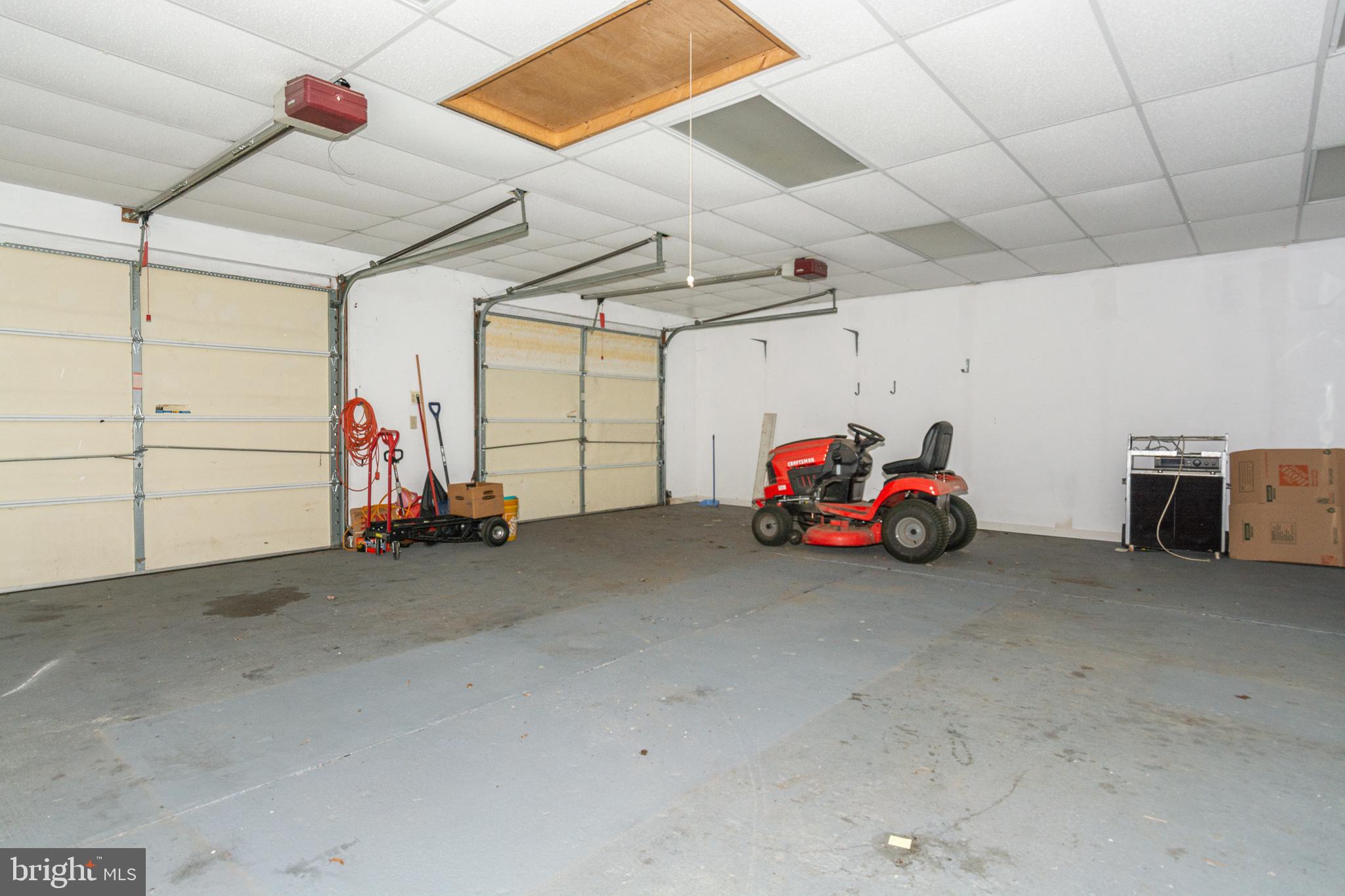 GREEN GABLES - Residential