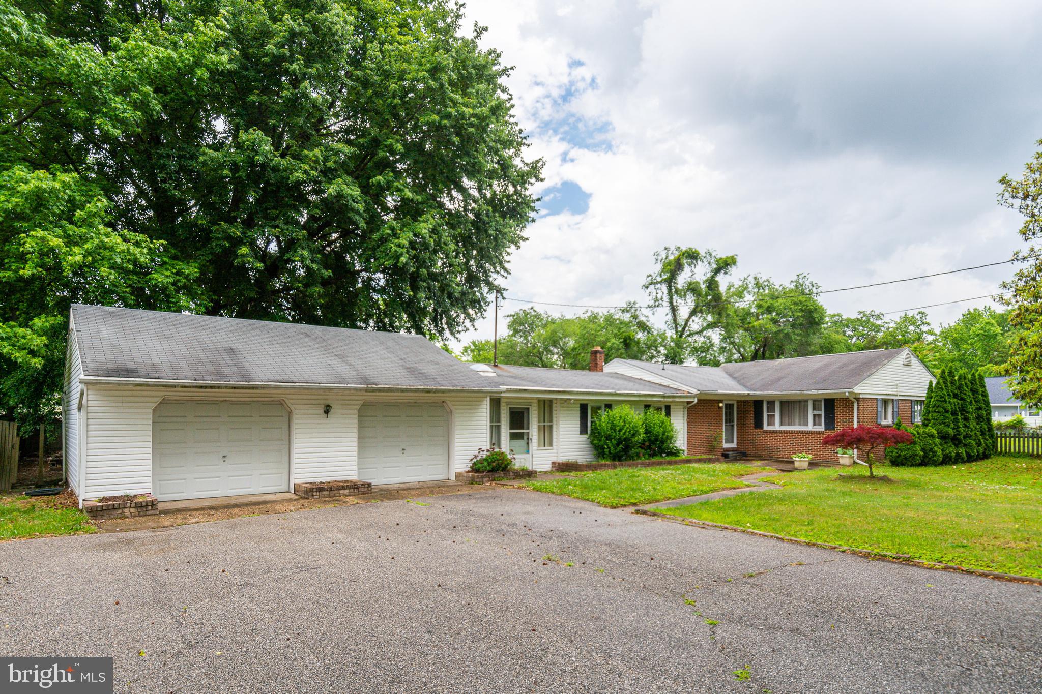 GREEN GABLES - Residential