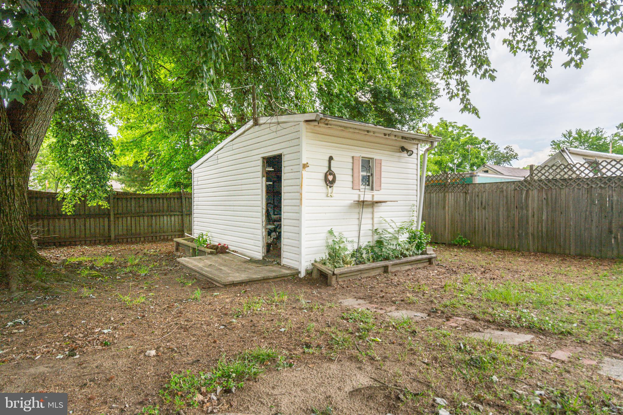 GREEN GABLES - Residential