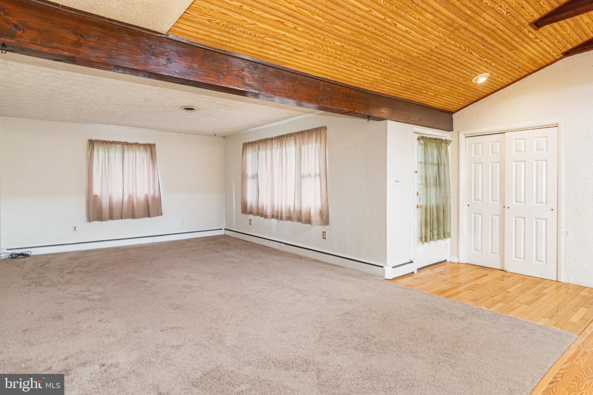 GREEN GABLES - Residential