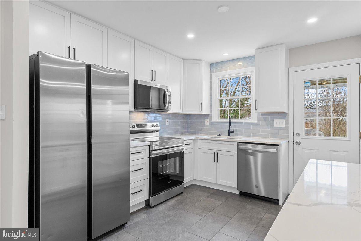 BRADBURY PARK - Residential