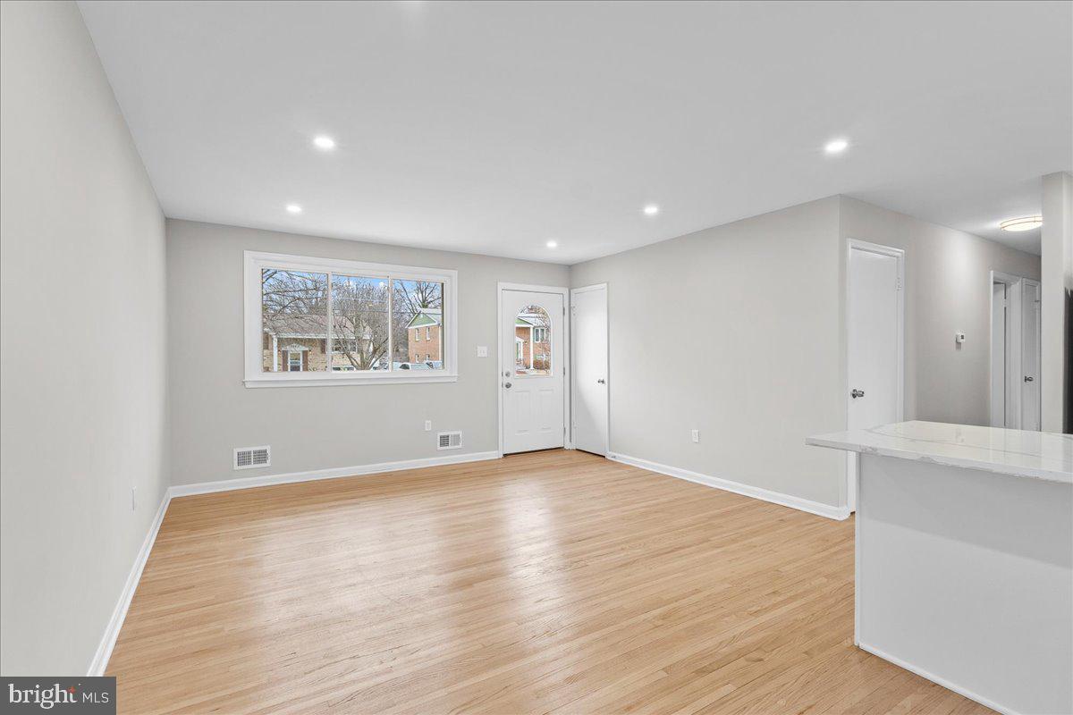 BRADBURY PARK - Residential