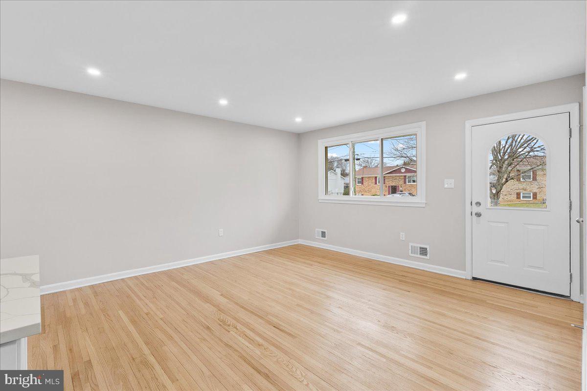 BRADBURY PARK - Residential