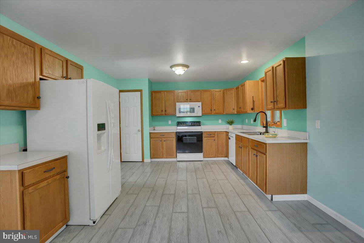 HILLVIEW ESTATES - Residential