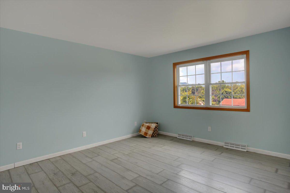 HILLVIEW ESTATES - Residential