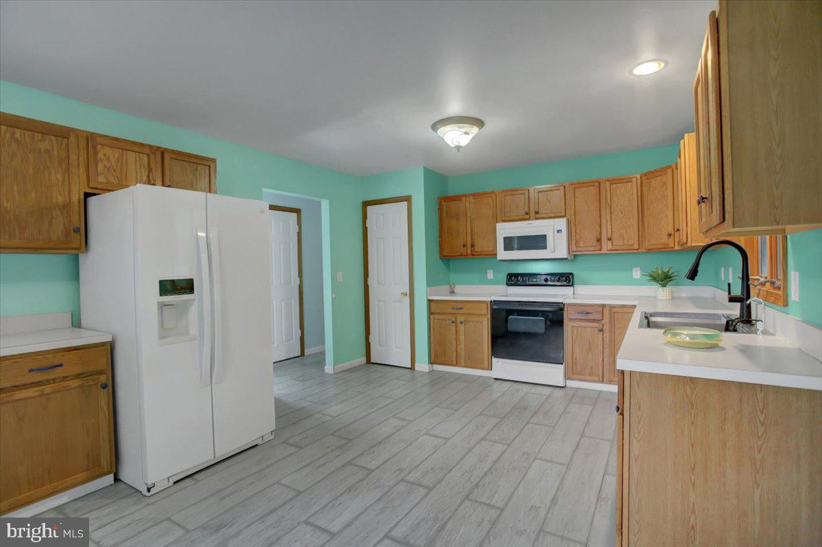 HILLVIEW ESTATES - Residential