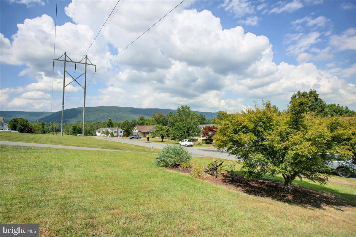 HILLVIEW ESTATES - Residential