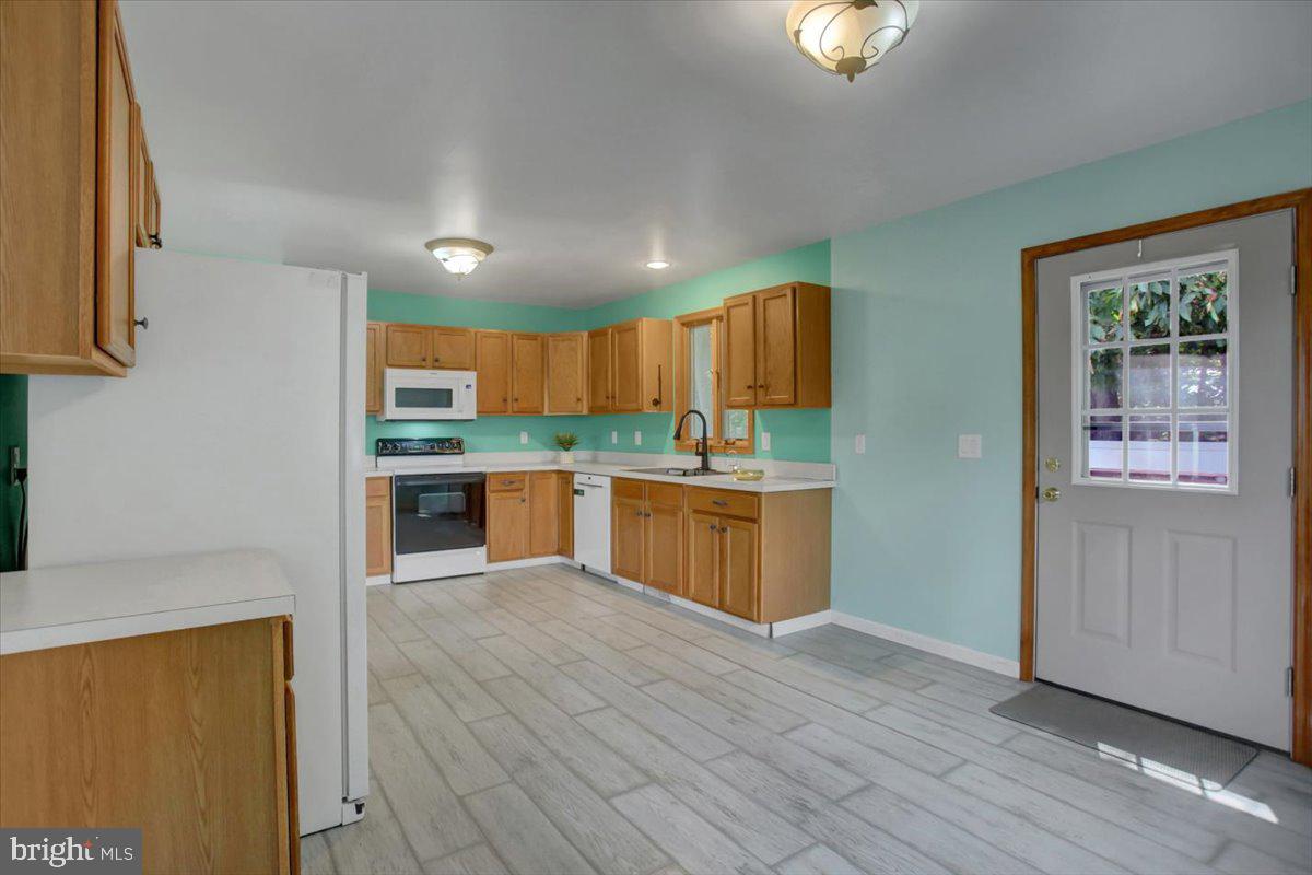 HILLVIEW ESTATES - Residential