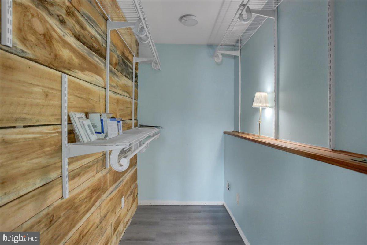 HILLVIEW ESTATES - Residential