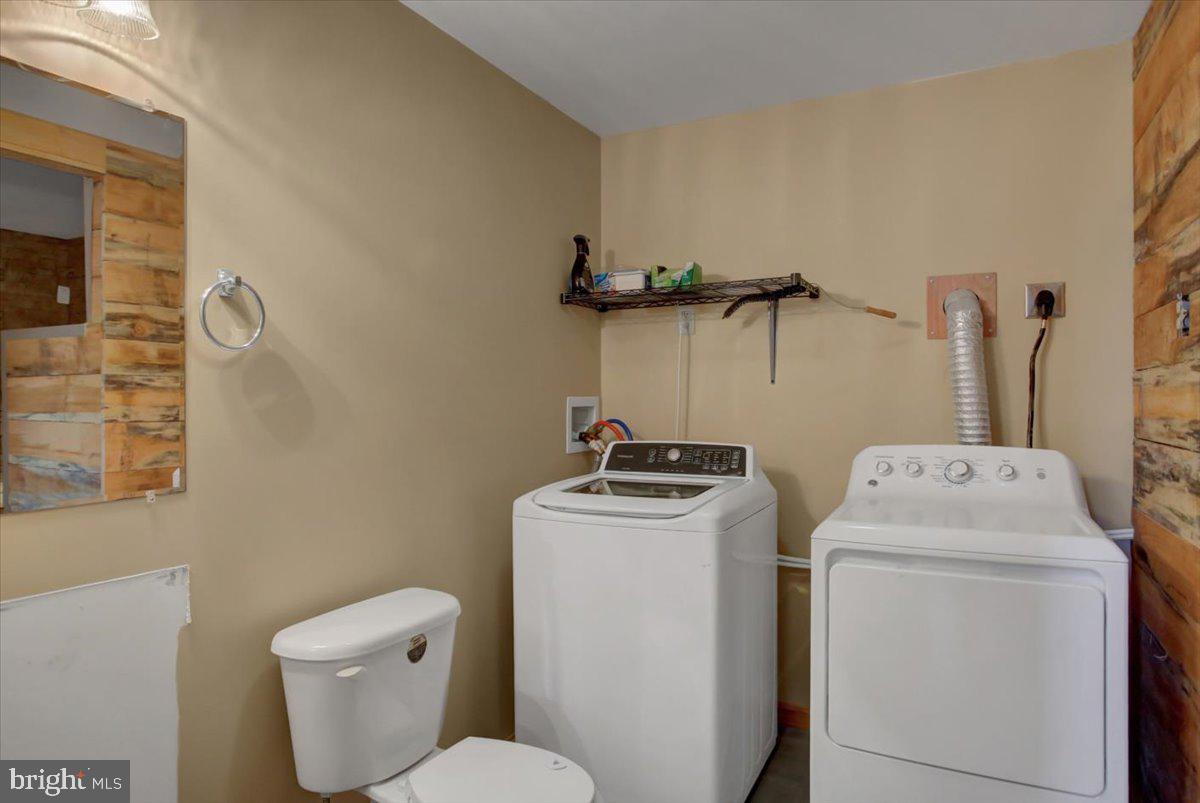 HILLVIEW ESTATES - Residential