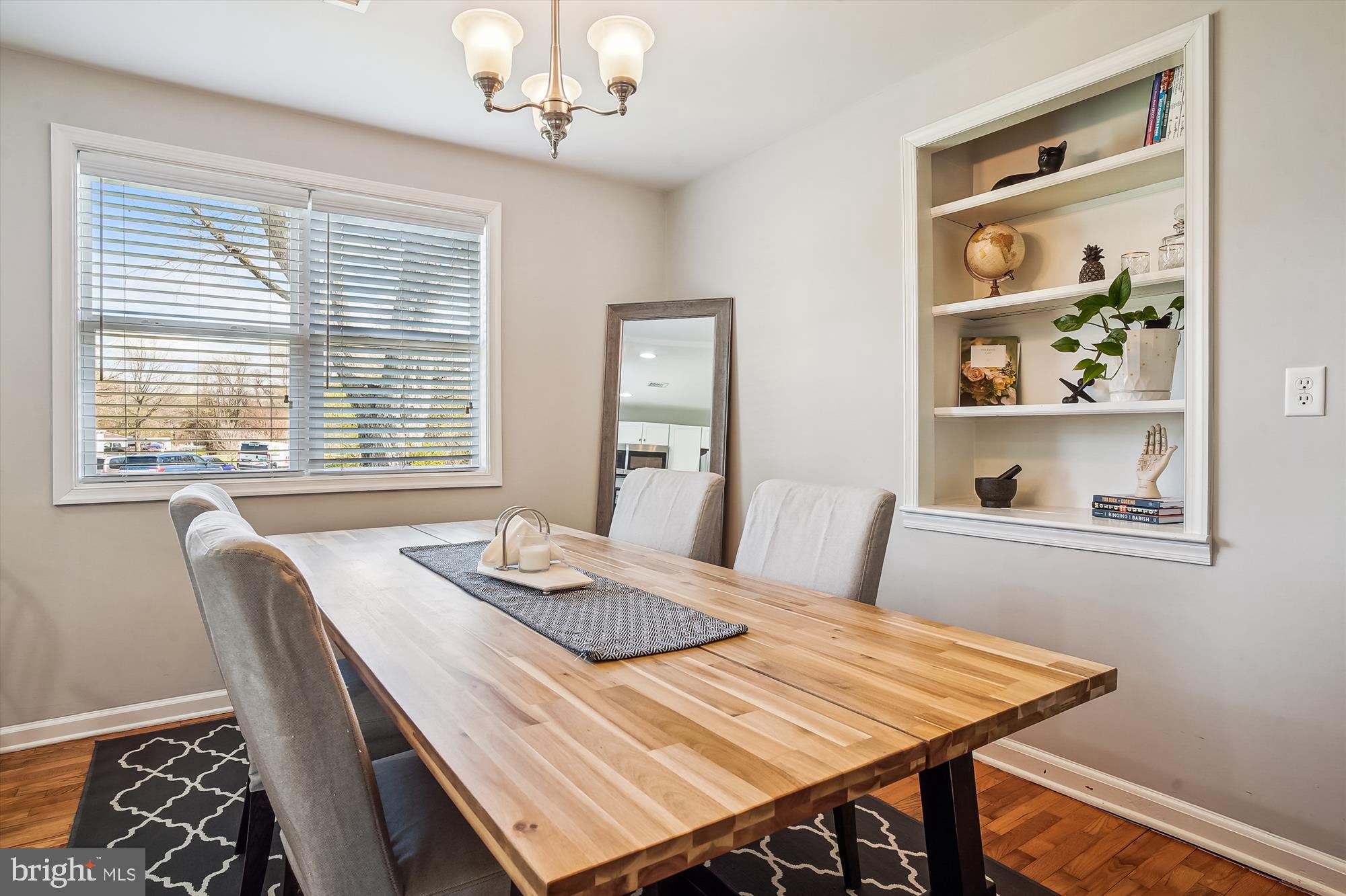 CENTREVILLE - Residential